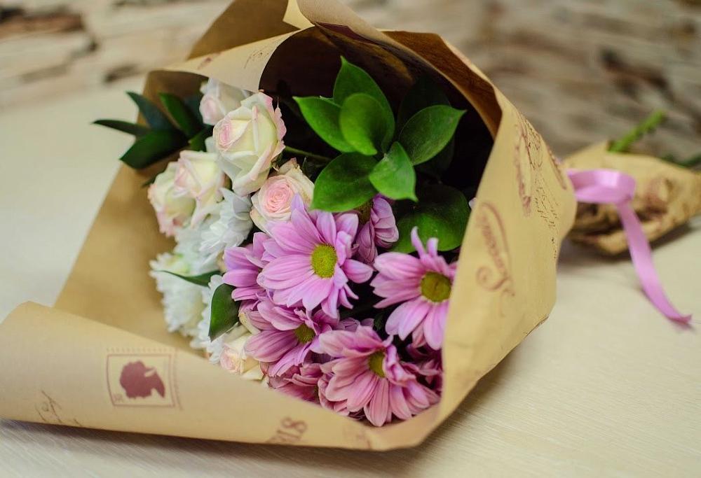 Букет цветов из: Розы и Хризантемы в Новоселицах