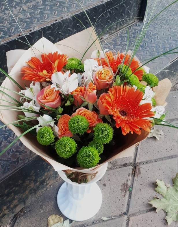 Букет цветов из: Герберы, Хризантемы, Альстромерии и Розы в Новоселицах
