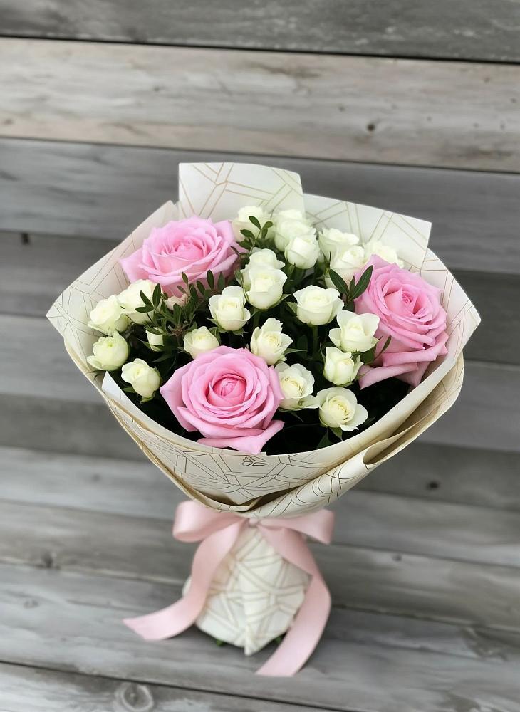 Букет цветов из: Розы в Новоселицах