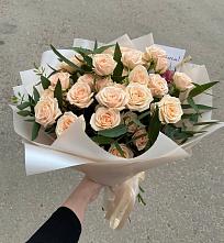 Букет Кремовые розы Латте в Новоселицах