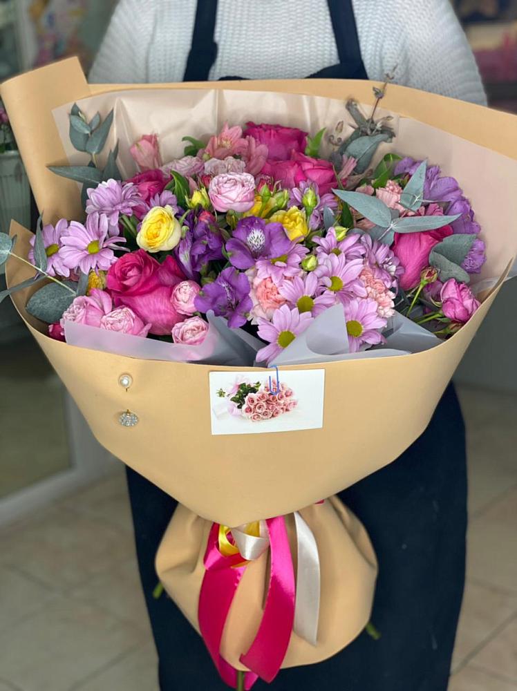 Букет цветов из: Хризантемы, Гвоздики и Альстромерии в Новоселицах