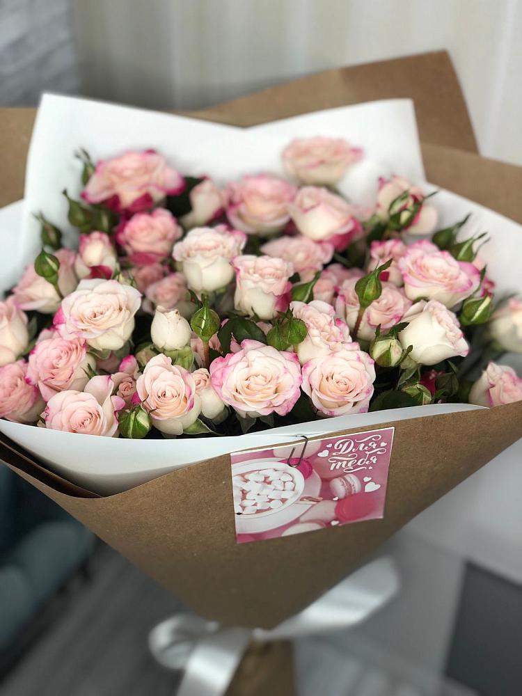 Букет цветов из: Розы в Новоселицах