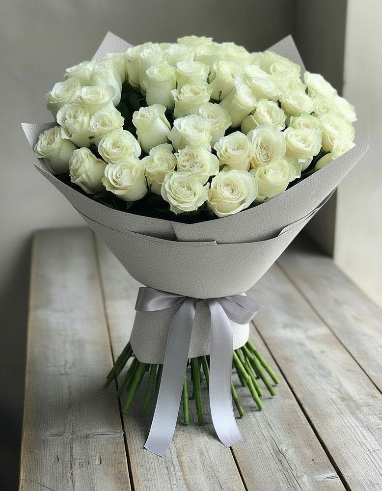 Букет 35 Белых роз в Новоселицах