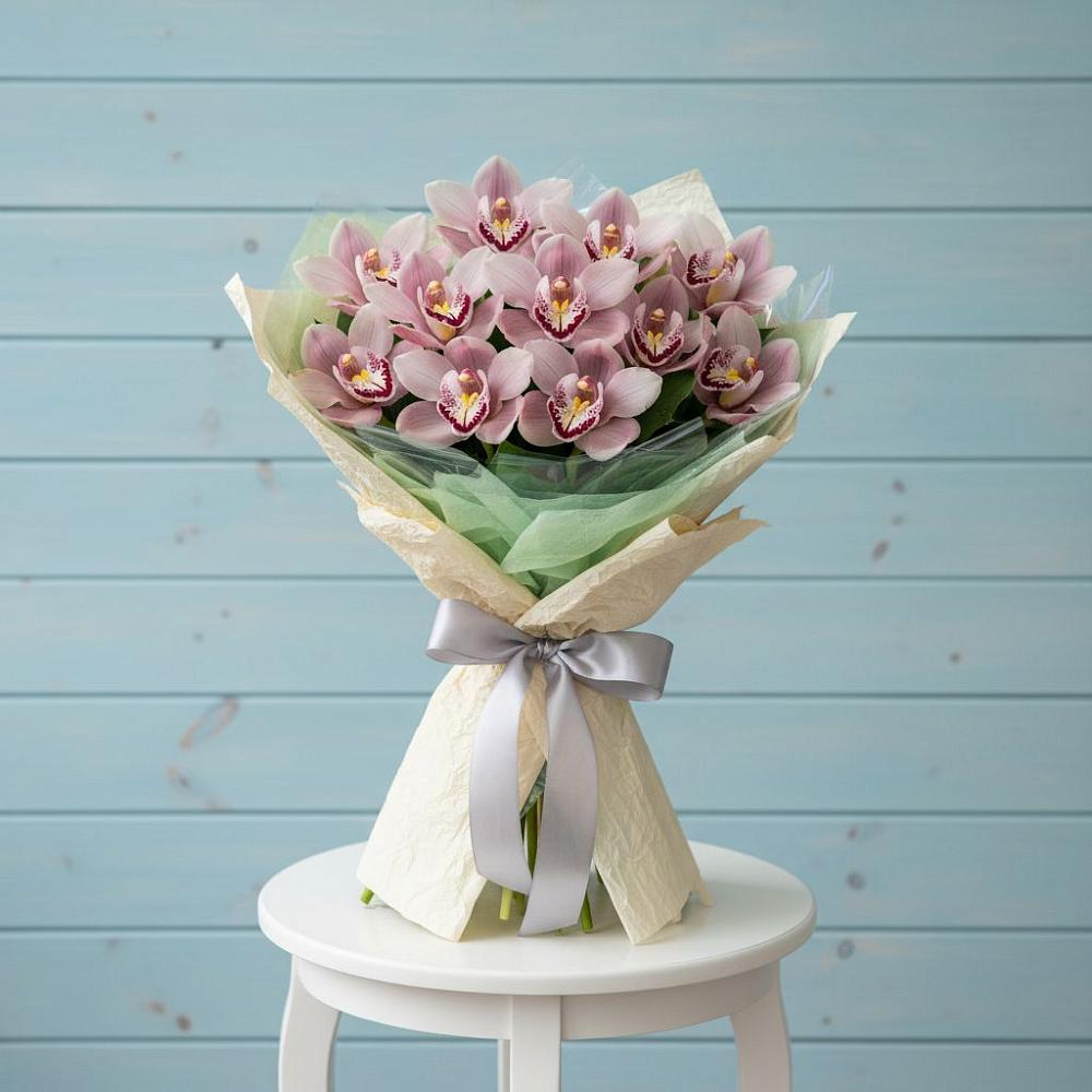 Букет цветов из: Орхидеи и Розы в Новоселицах