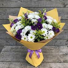Букет цветов из:  Ирисы, Хризантемы и Ромашки в Новоселицах