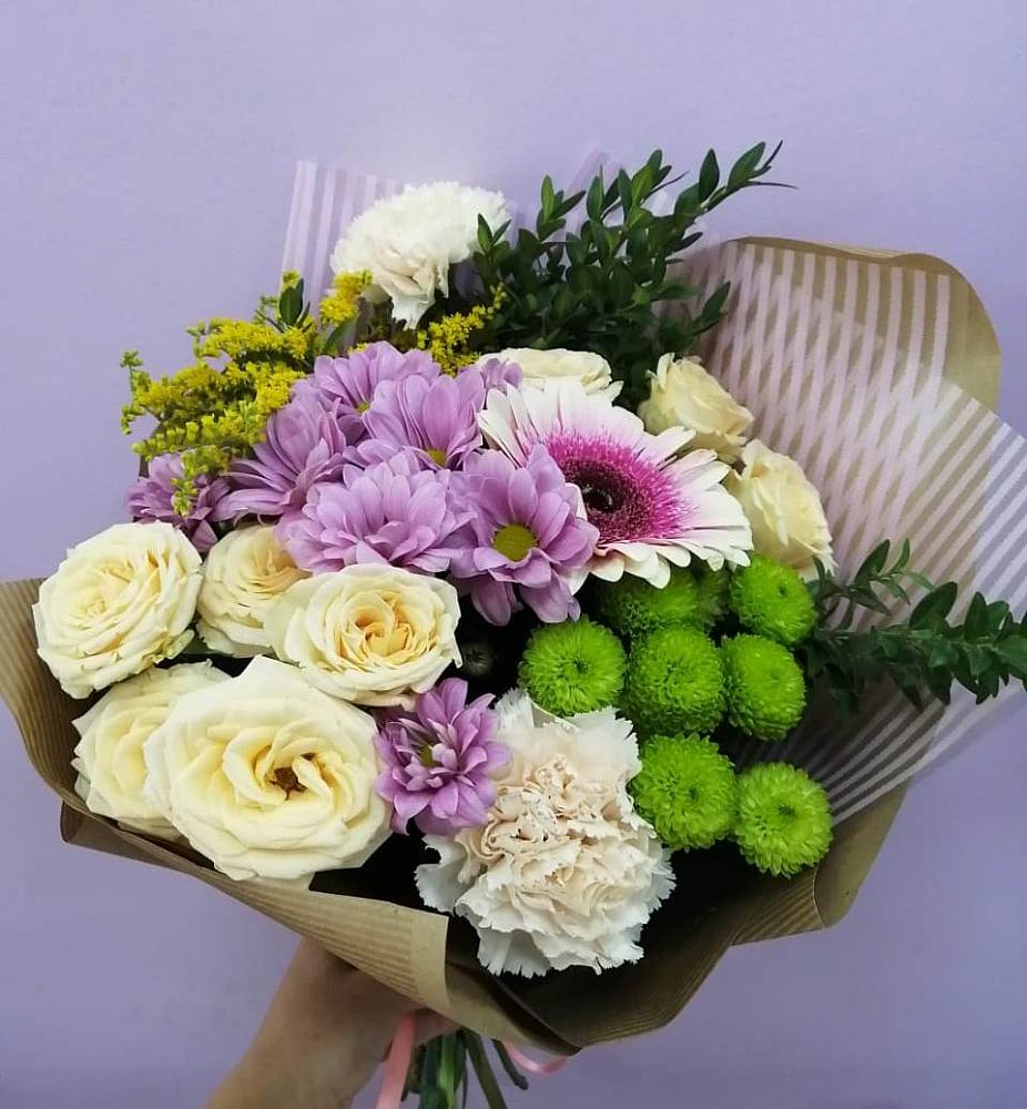 Букет цветов из: Хризантемы, Розы, Гвоздики и Герберы в Новоселицах