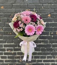 Букет цветов из:  Герберы и Хризантемы #REPLACE_PRED# Новоселицах