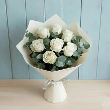 Букет Белые розы в Эвкалипте в Новоселицах