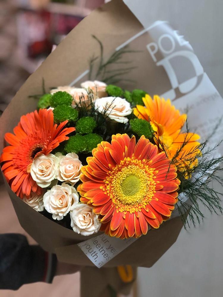 Букет цветов из: Герберы, Хризантемы и Розы в Новоселицах
